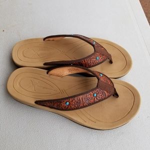 Twisted X flip flops